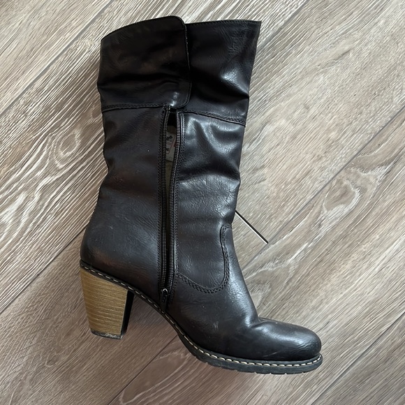 Womens fashionable Reiker boots. Worn only once! - Picture 2 of 3